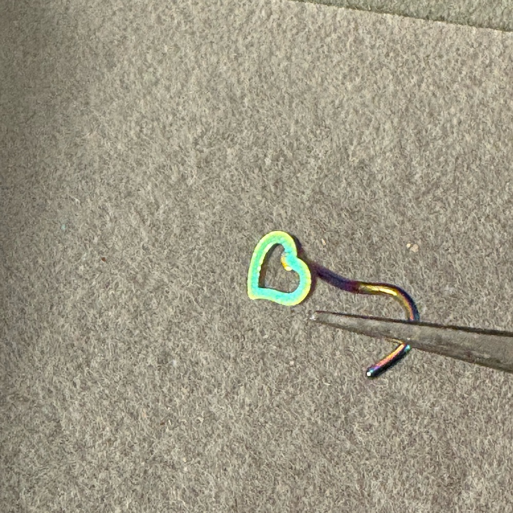 Nose Ring- greenish yellow Heart 316L Stainless Steel Hollow Heart Nose Ring